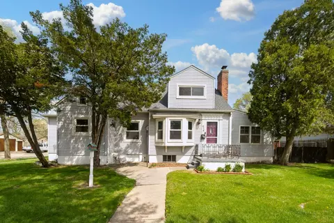 474 W Brockton Ave, Madison Heights, MI 48071