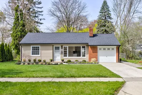 27319 Shagbark Dr, Southfield, MI 48076