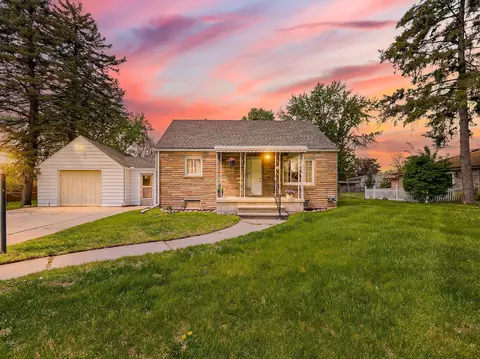 47365 Ladd Ave, Shelby Township, MI 48317