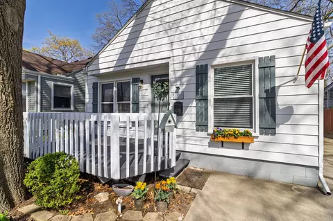 2918 N Main St, Royal Oak, MI 48073