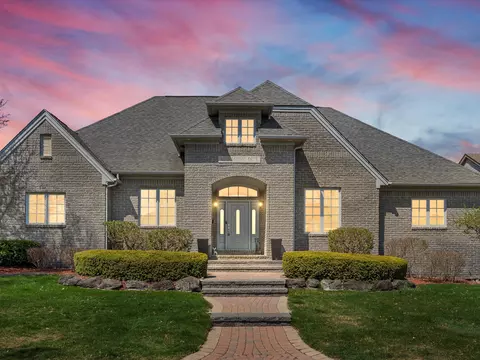 35743 Addison Dr, New Baltimore, MI 48047