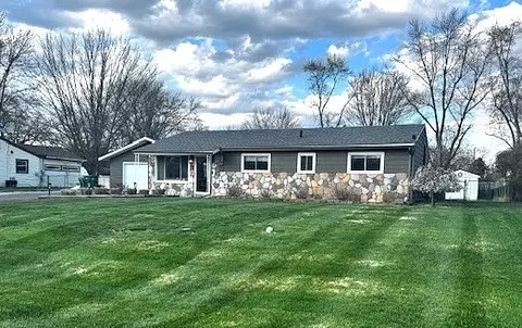 4832 Summerhill Dr, Independence, MI 48346