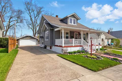 1423 Chestnut St, Port Huron, MI 48060