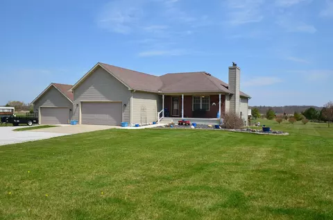 6854 Wildcat Rd, Grant, MI 48032