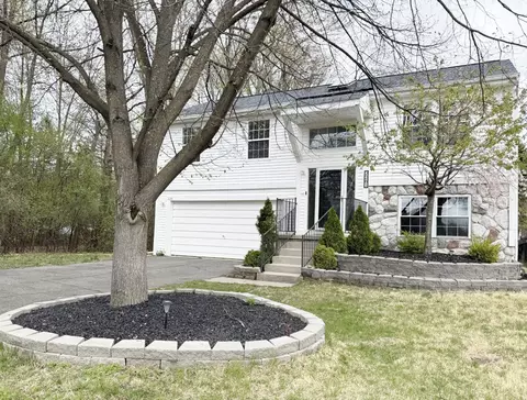 2281 Mcgee Crt Ct, Westland, MI 48186