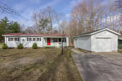 4175 N Hazel Rd, Alcona, MI 48742