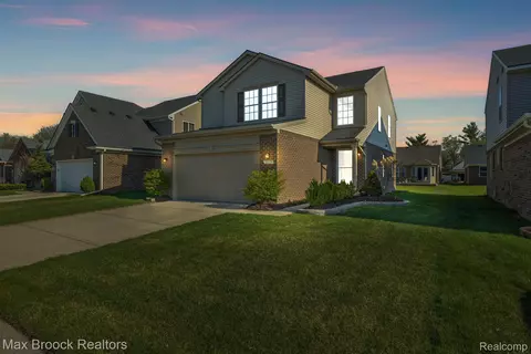 38559 Liberty Dr, Livonia, MI 48150