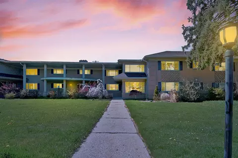 2377 Walton Blvd #10, Rochester Hills, MI 48309