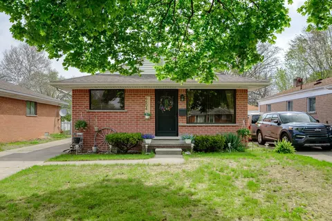 6604 Colonial St, Dearborn Heights, MI 48127