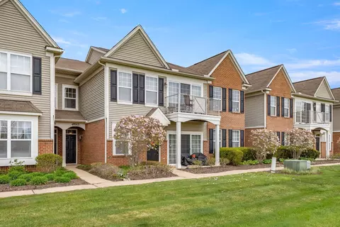 40563 Blythefield Ln, Canton, MI 48188
