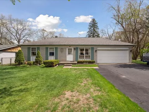 2338 Roselawn St, Wolverine Lake, MI 48390