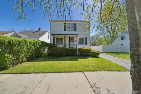 8282 Plainview Ave, Detroit, MI 48228