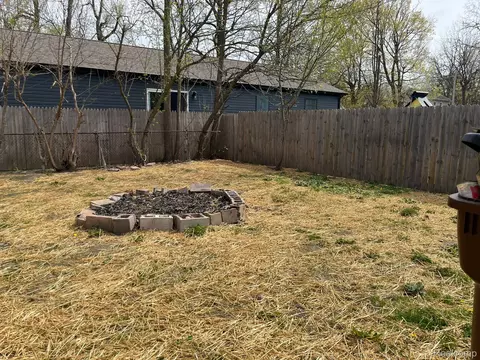 Exterior - 417 E Hunt St, Adrian, MI 49221 photo 3 of 5