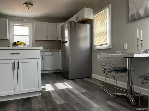 Kitchen - 417 E Hunt St, Adrian, MI 49221 photo 2 of 4