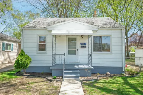 4957 Ziegler St, Dearborn Heights, MI 48125