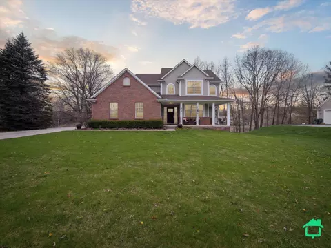 963 Golfview Dr, Orion, MI 48362