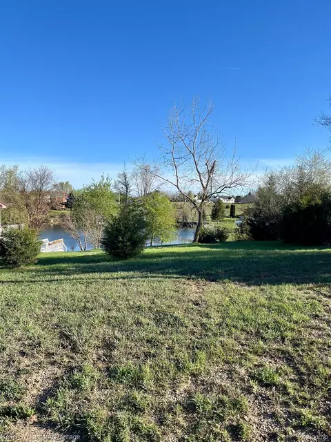 14378 Kildare Ln, Somerset, MI 49233