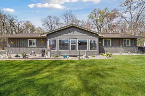 7385 Herbst Rd, Genoa, MI 48114