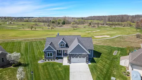 2314 Championship Crt Ct, Davison, MI 48423
