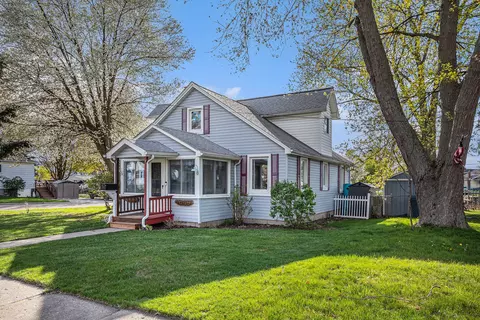 168 S Mary St, Marine City, MI 48039