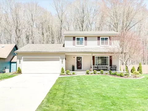 4188 Old Forge Dr, Fort Gratiot, MI 48059