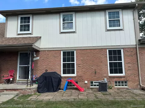 35533 Turner Dr, Sterling Heights, MI 48312