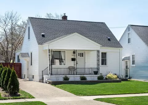 1612 Bauman Ave, Royal Oak, MI 48073