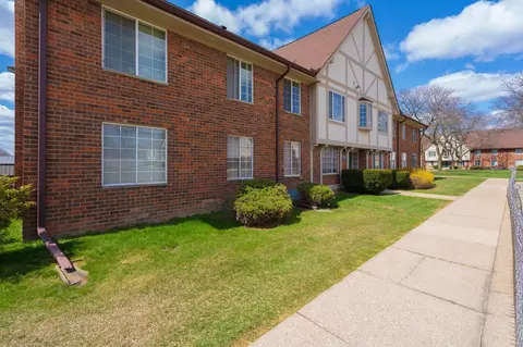 30236 Southfield Rd #263, Southfield, MI 48076