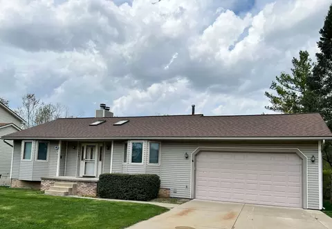3040 Shewbird, Wixom, MI 48393