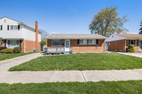 30890 Grandview Ave, Westland, MI 48186