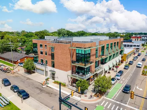 211 E 9 Mile Rd #216, Ferndale, MI 48220