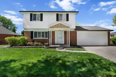 250 Clinton River Dr, Mount Clemens, MI 48043