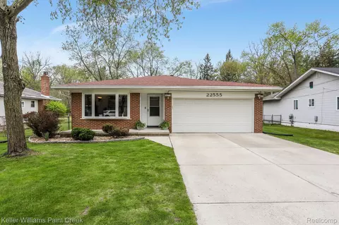 22555 Nancy Ave, Southfield, MI 48033