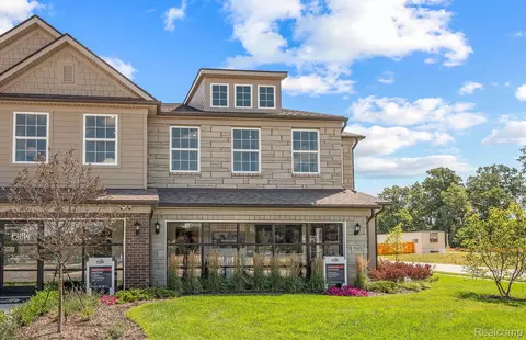 1569 Addison Cir, Commerce, MI 48390