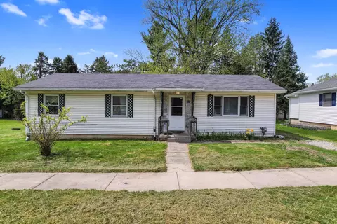 350 S Maple St, Webberville, MI 48892