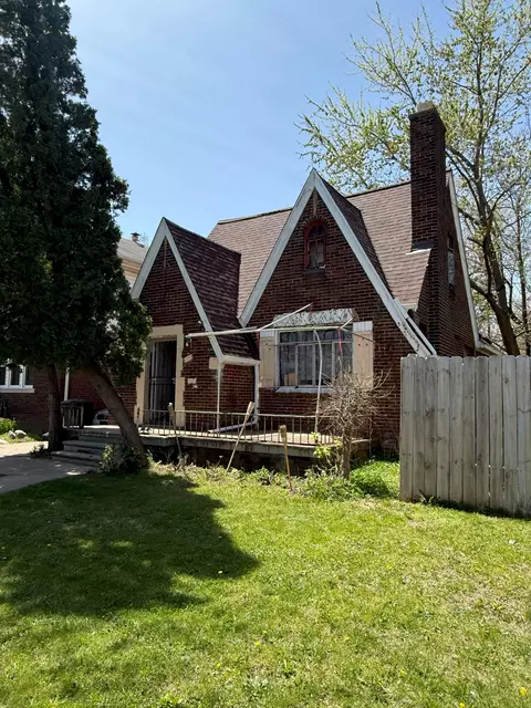 9181 Pinehurst St, Detroit, MI 48204