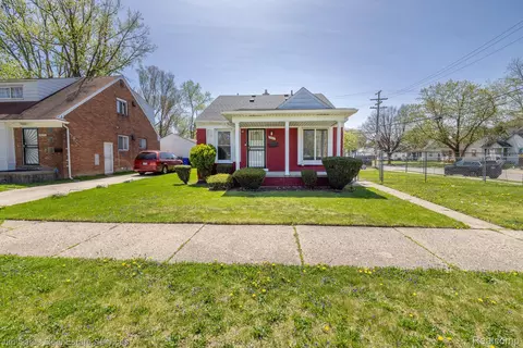 19302 Moross Rd, Detroit, MI 48224