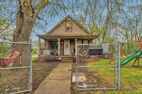 7556 Saint Marys St, Detroit, MI 48228