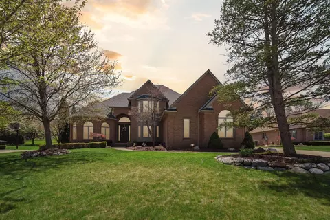 2604 Harrow Way, Shelby Township, MI 48316