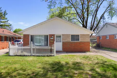 12816 Royal Grand, Redford, MI 48239