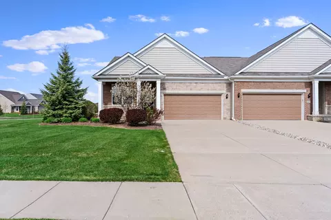6475 Prairie Dunes Dr, Grand Blanc, MI 48439