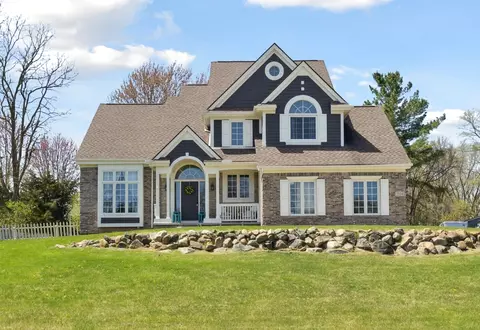 7520 Fairview Dr, Goodrich, MI 48438