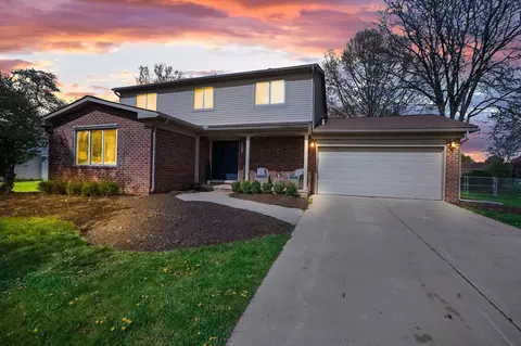 22626 Deerfield Rd, Novi, MI 48375