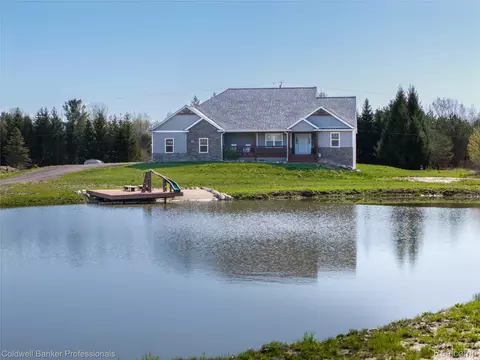 1600 N Hurd, Brandon, MI 48462