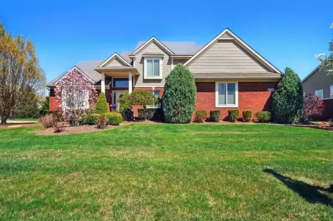 29762 Magnolia Dr, Lyon, MI 48165