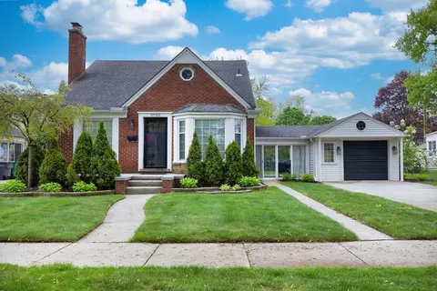 153 N Elizabeth St, Dearborn, MI 48128