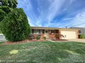 32836 Chalfonte Dr, Warren, MI 48092