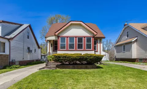 583 Lenox Ave, Pontiac, MI 48340