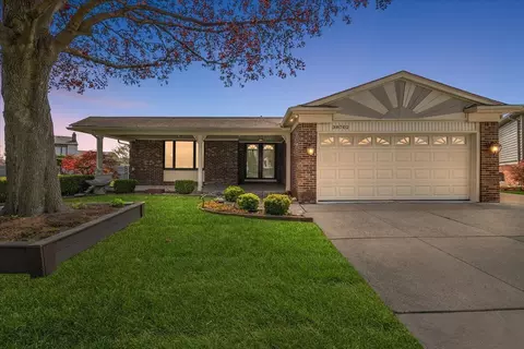 38702 Bronson Dr, Sterling Heights, MI 48310