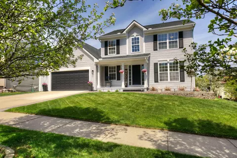 3707 Sugarbush Dr, Genoa, MI 48843